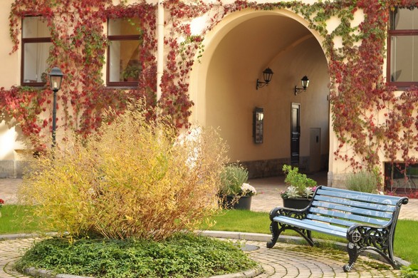 Autumn comes to New St. Isaac’s